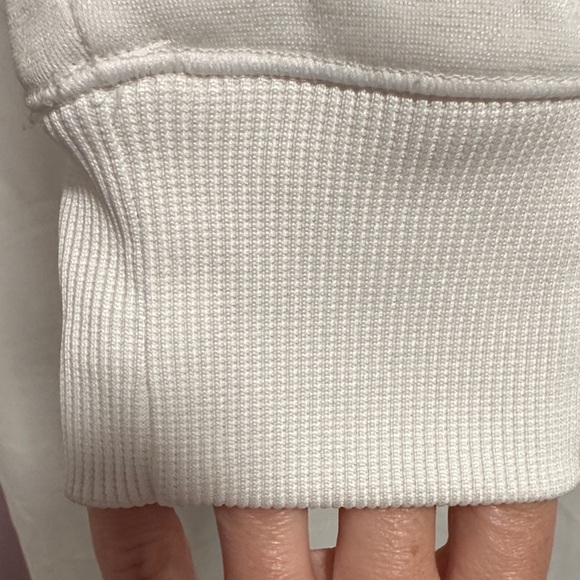 Under Armour Cream Hoodie with Black Emblem - Picture 3 of 6